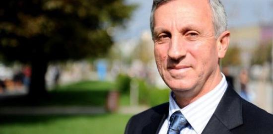 Qemajl Mustafa hetohet për tenderë